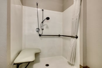 Holiday Inn Express & Suites Laurel By Ihg,Laurel>>Hattiesburg,3 star