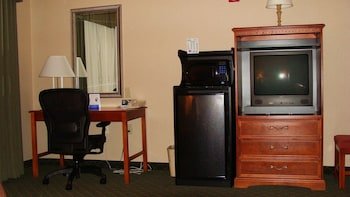holiday inn express lebanon by ihg