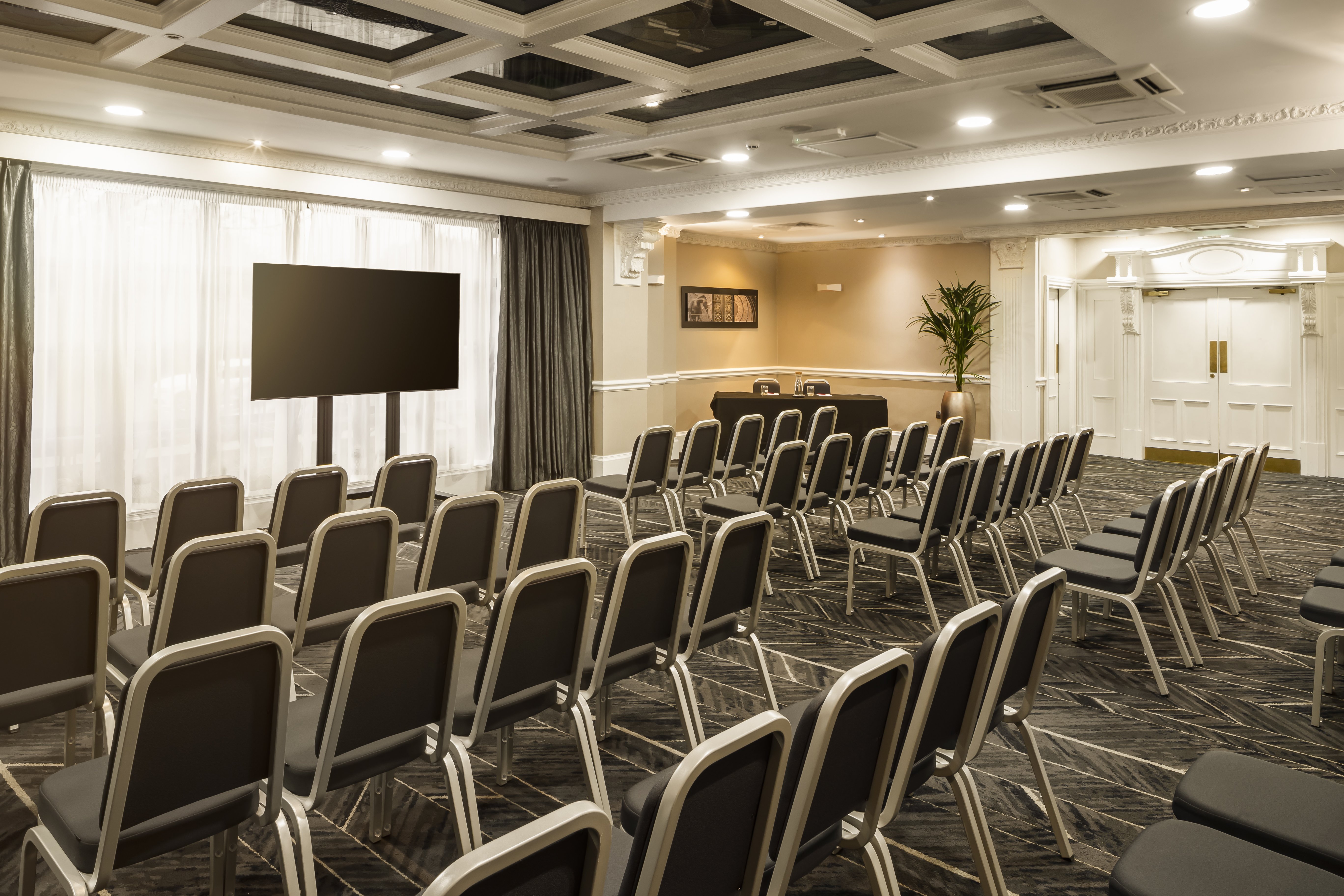 crowne plaza leeds by ihg