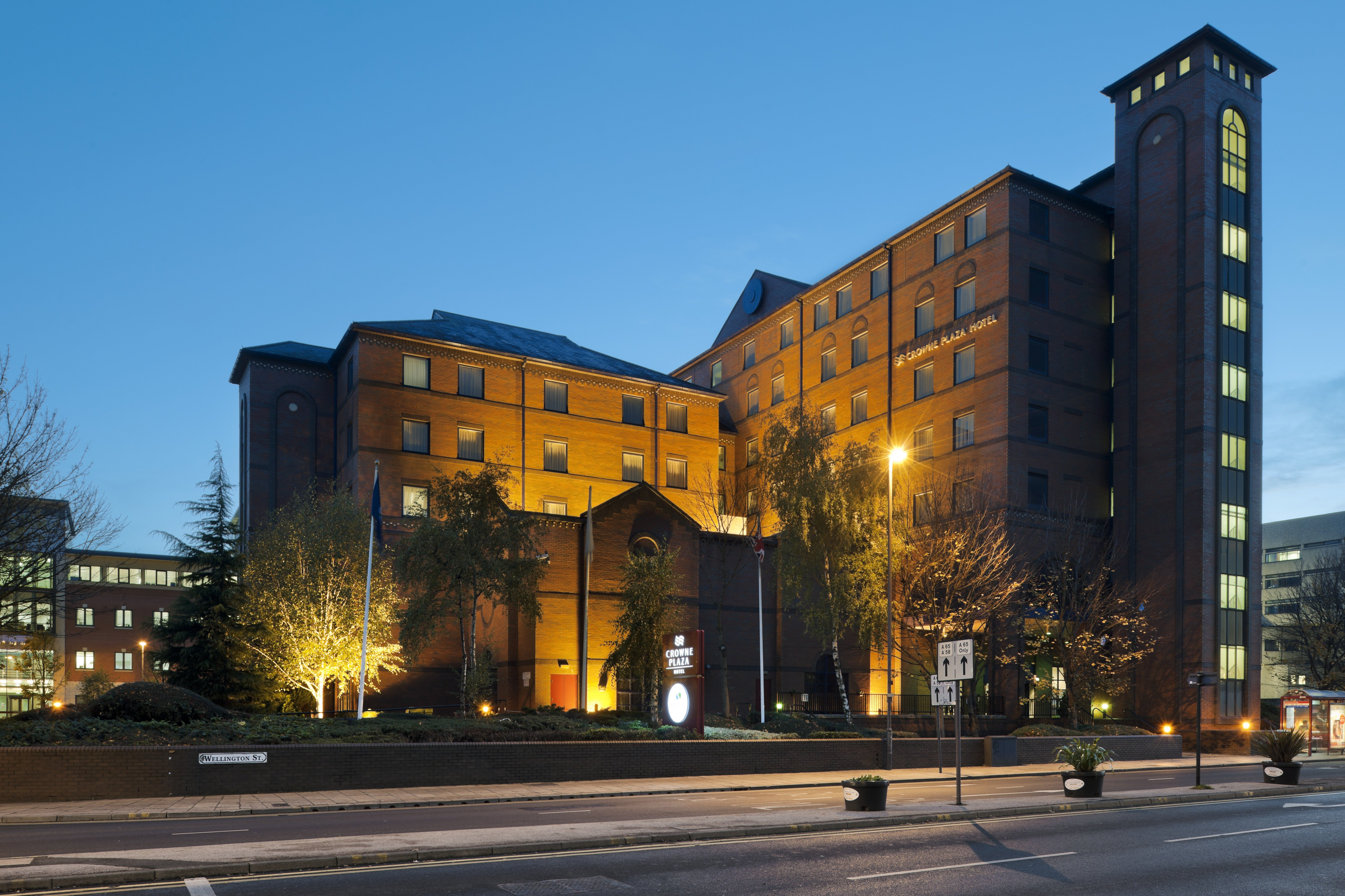 crowne plaza leeds by ihg