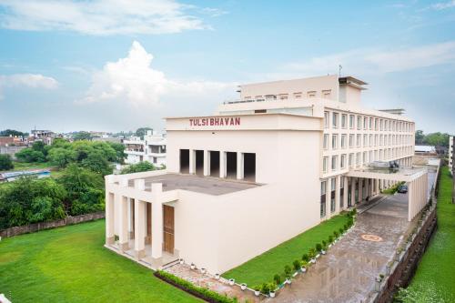 Tulsi Bhawan, Ayodhya,,2 star