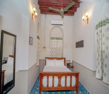 Heritage By Defleur,,2 star