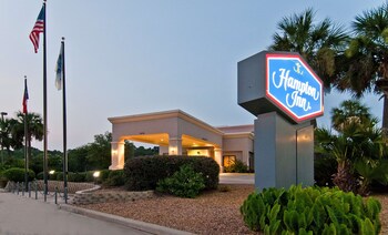 hampton inn livingston