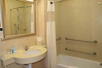 hampton inn livingston