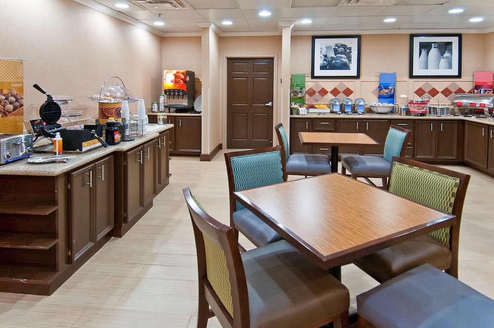 hampton inn livingston