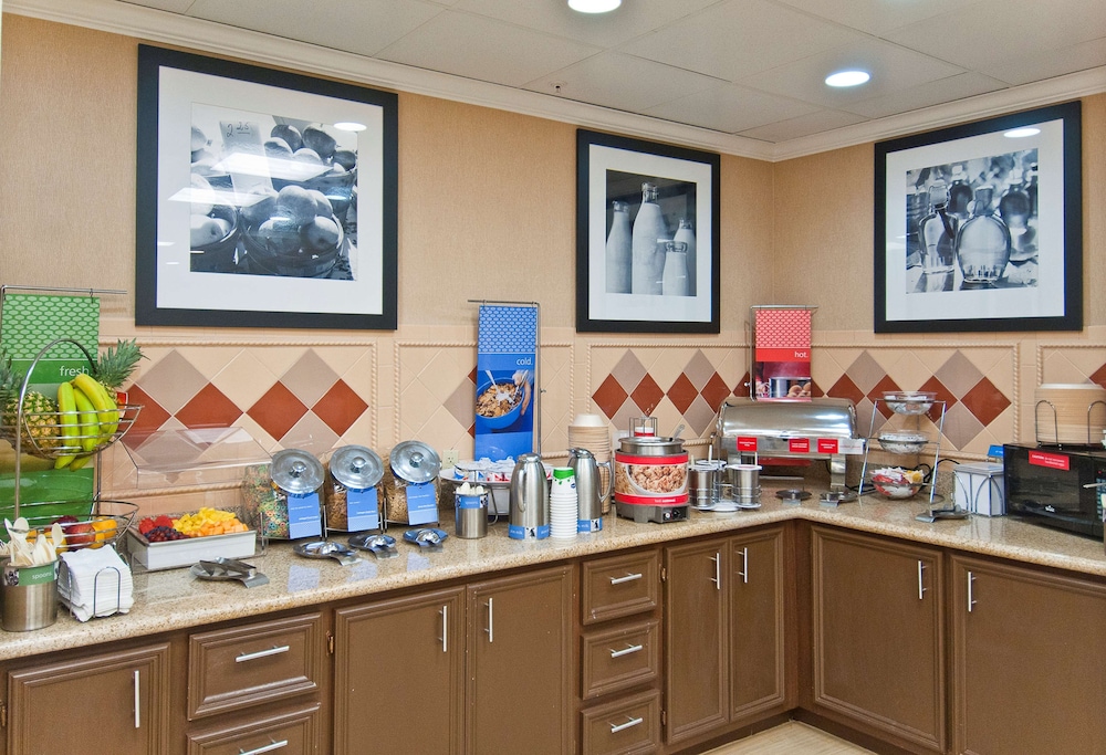 hampton inn livingston
