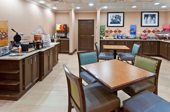 hampton inn livingston