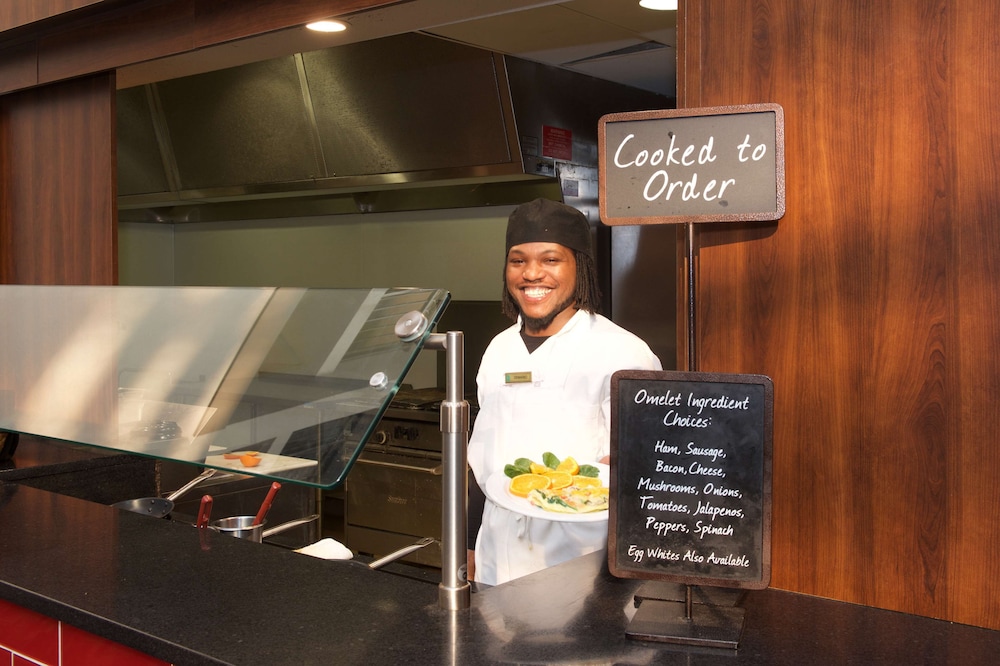 embassy suites by hilton detroit livonia novi