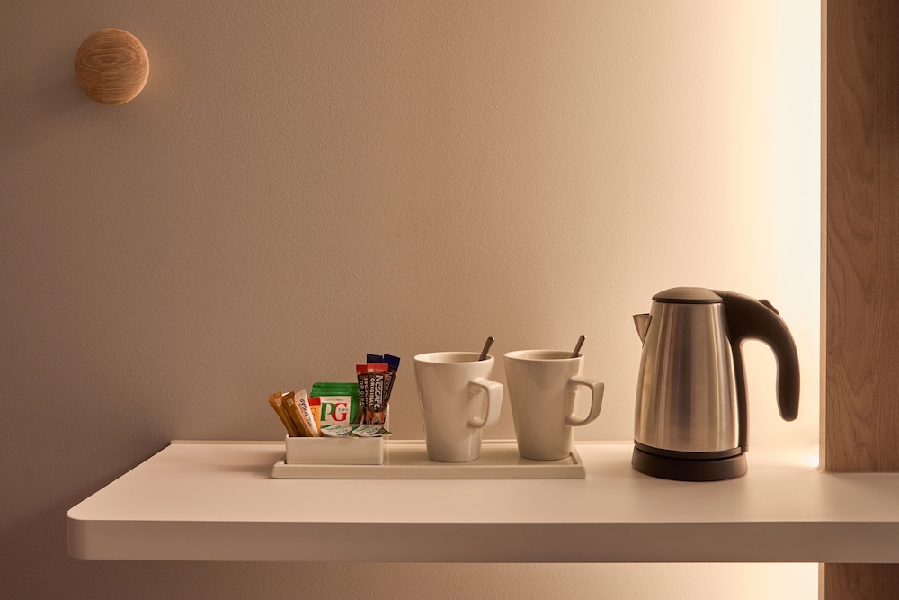 holiday inn express london limehouse by ihg