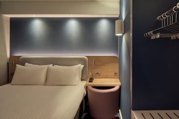 holiday inn express london limehouse by ihg