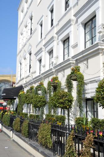 kings cross inn hotel