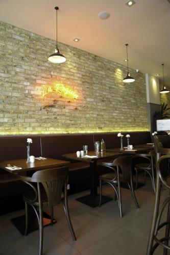 kings cross inn hotel