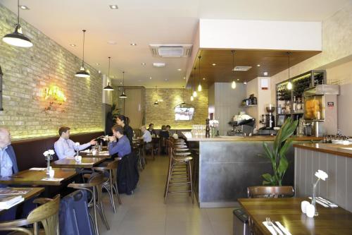 kings cross inn hotel