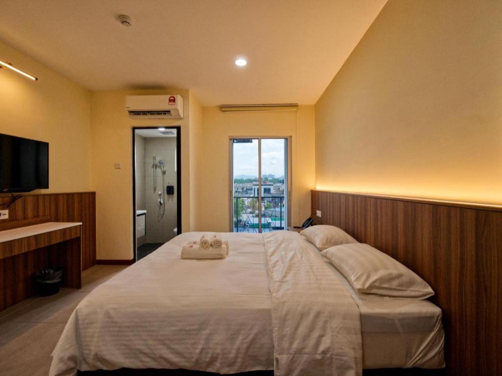 weiss hotels kepong baru
