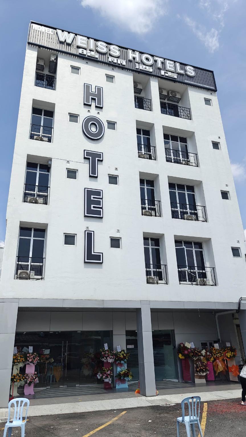 weiss hotels kepong baru