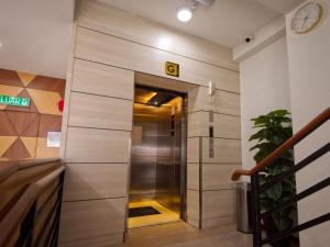 weiss hotels kepong baru