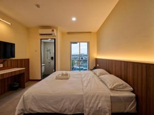 weiss hotels kepong baru