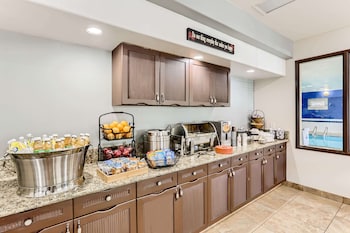 Baymont By Wyndham Loveland/Fort Collins Area,Loveland>>Fort Collins,2 star