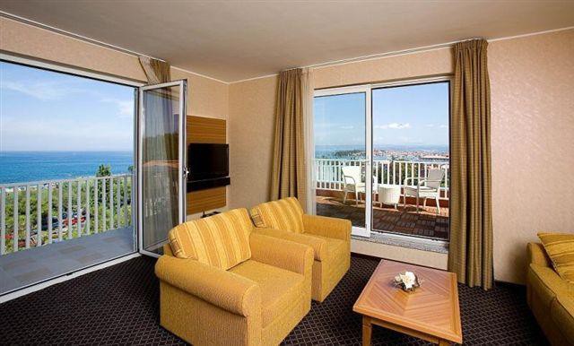 dependences san simon resort