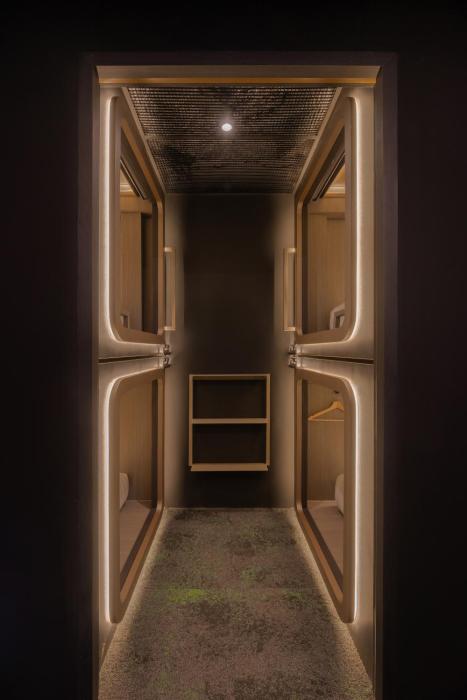 cube social boutique capsule hotel boat quay