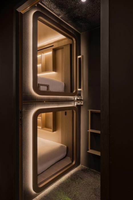 cube social boutique capsule hotel boat quay
