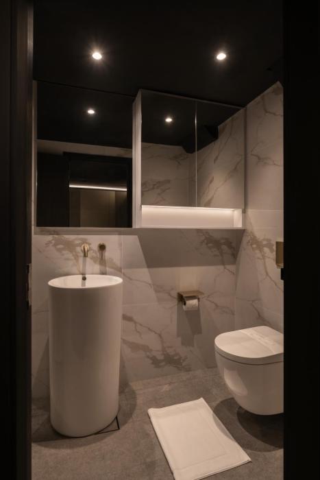 cube social boutique capsule hotel boat quay