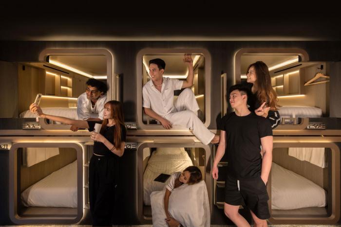 cube social boutique capsule hotel boat quay