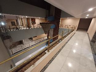 Maya International,A-1, Sawai Jai Singh Hwy, Barodia Scheme, Bani Park, Jaipur, Rajasthan 302016,3 star