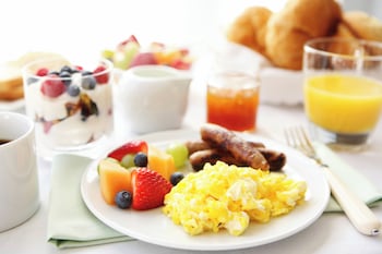 hilton garden inn queens jfk airport