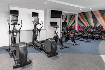hilton garden inn queens jfk airport