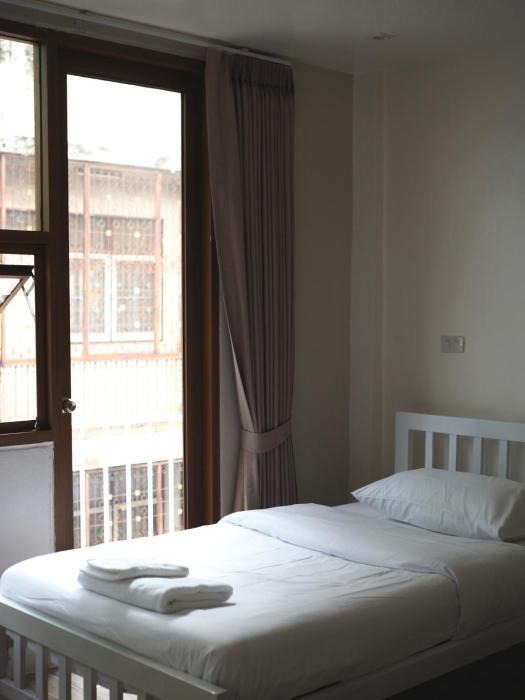 krung tone hostel