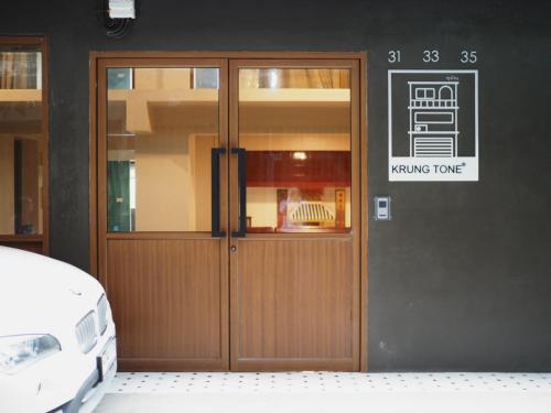 krung tone hostel