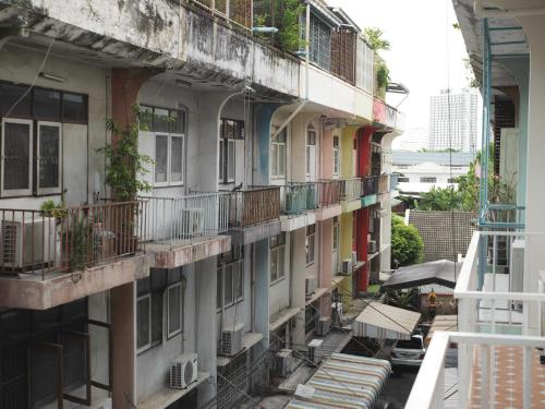 krung tone hostel