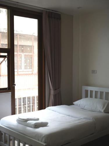 krung tone hostel