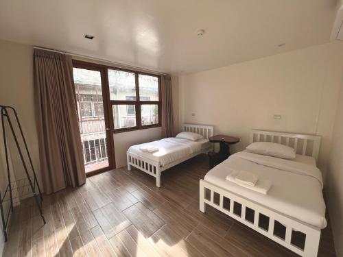 krung tone hostel