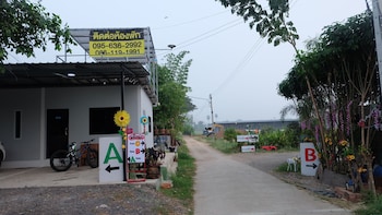 Check-In Resort,,4 star