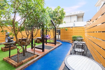 marco polo phuket poshtel