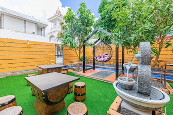 marco polo phuket poshtel