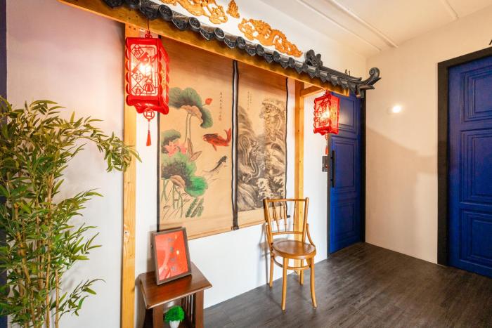 marco polo phuket poshtel