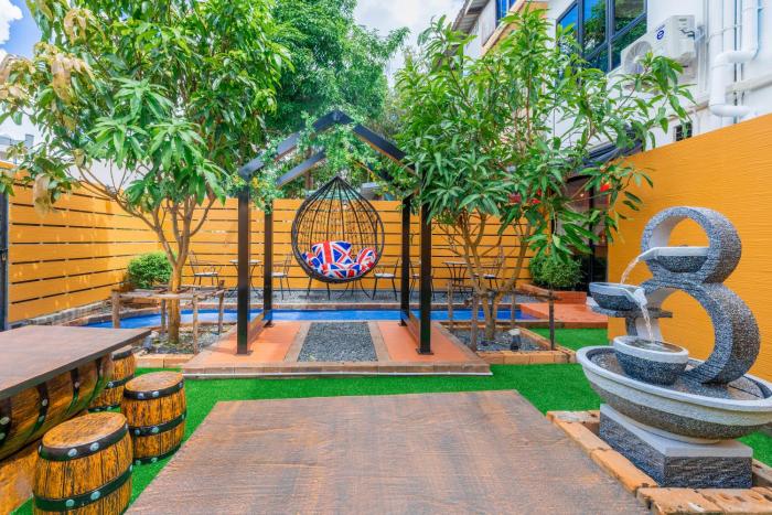 marco polo phuket poshtel