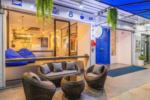 marco polo phuket poshtel