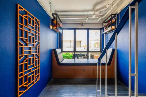 marco polo phuket poshtel