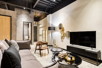 downtown designer apartments by uliv
