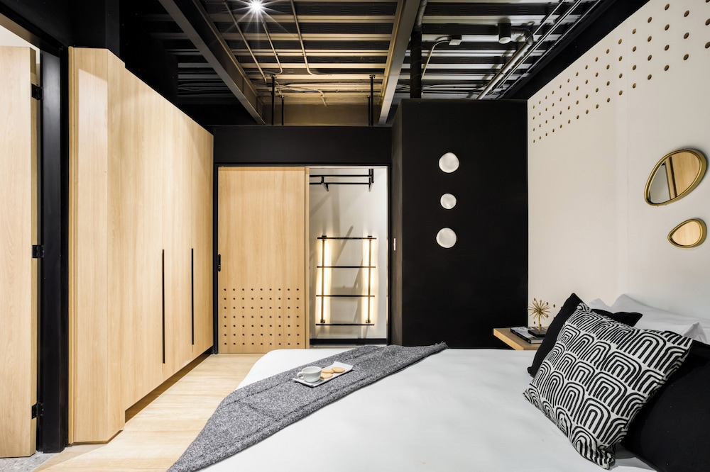 downtown designer apartments by uliv