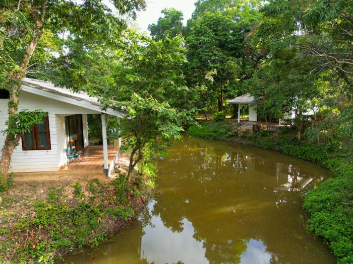 the river retreat koh mak
