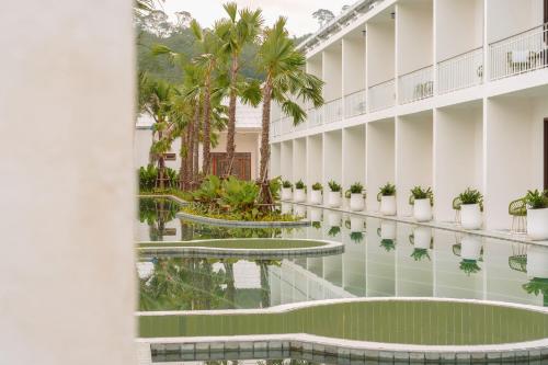 sugar marina resort lagoon villas naiyang beach