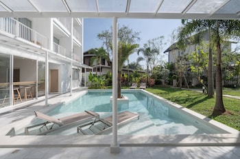 Lis Hotel Chiangmai,,3 star