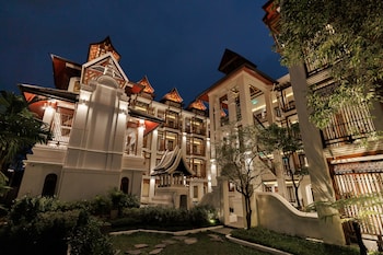 akira thaphae hotel