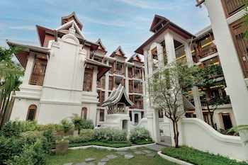 akira thaphae hotel