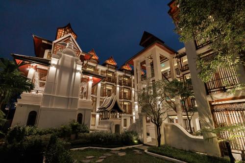 akira thaphae hotel